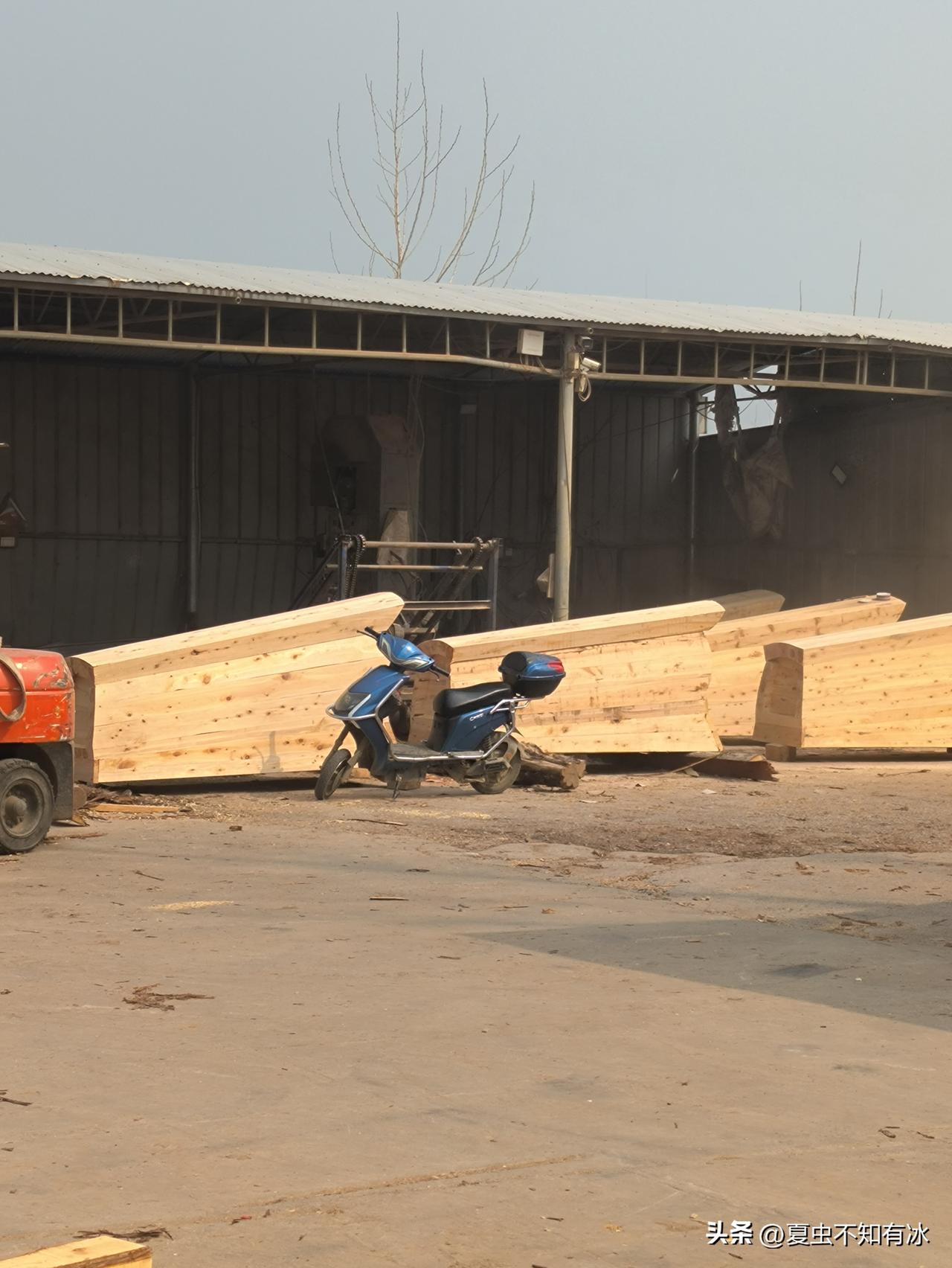 说实话，50岁的丧偶女人再嫁，想找个合适对象合适的家庭并非易事。有家庭的丧偶男人