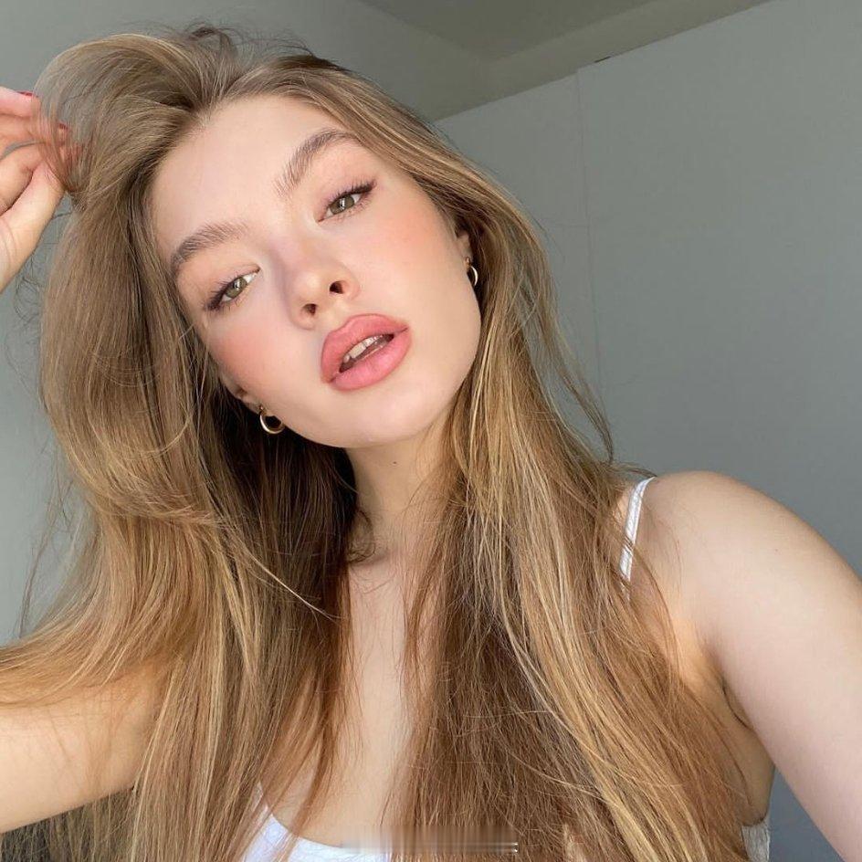 好米的这组𝙒𝙚𝘾𝙝𝙖𝙩女生头像#ins欧美女头[超话]##女生头像#
