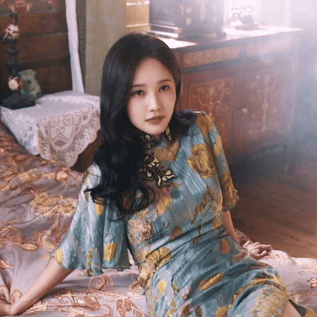李一桐这段也太会演了江飞燕的美人计不是靠美貌硬来，而是靠伪装出来的脆弱感，李一桐
