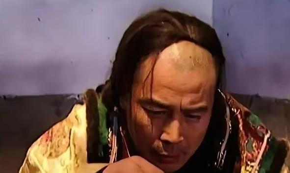 1734年，康熙的皇长子胤褆被囚禁26年后，63岁病逝，留下二十九个孩子。雍正得