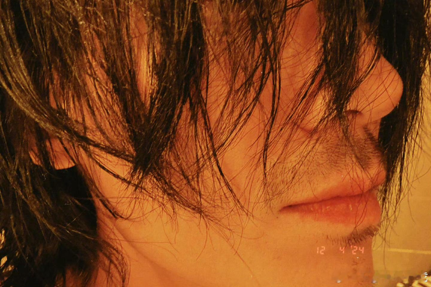 朱一龙长发 我替朱一龙问一句“帅吗？”，下面真诚回答！ 