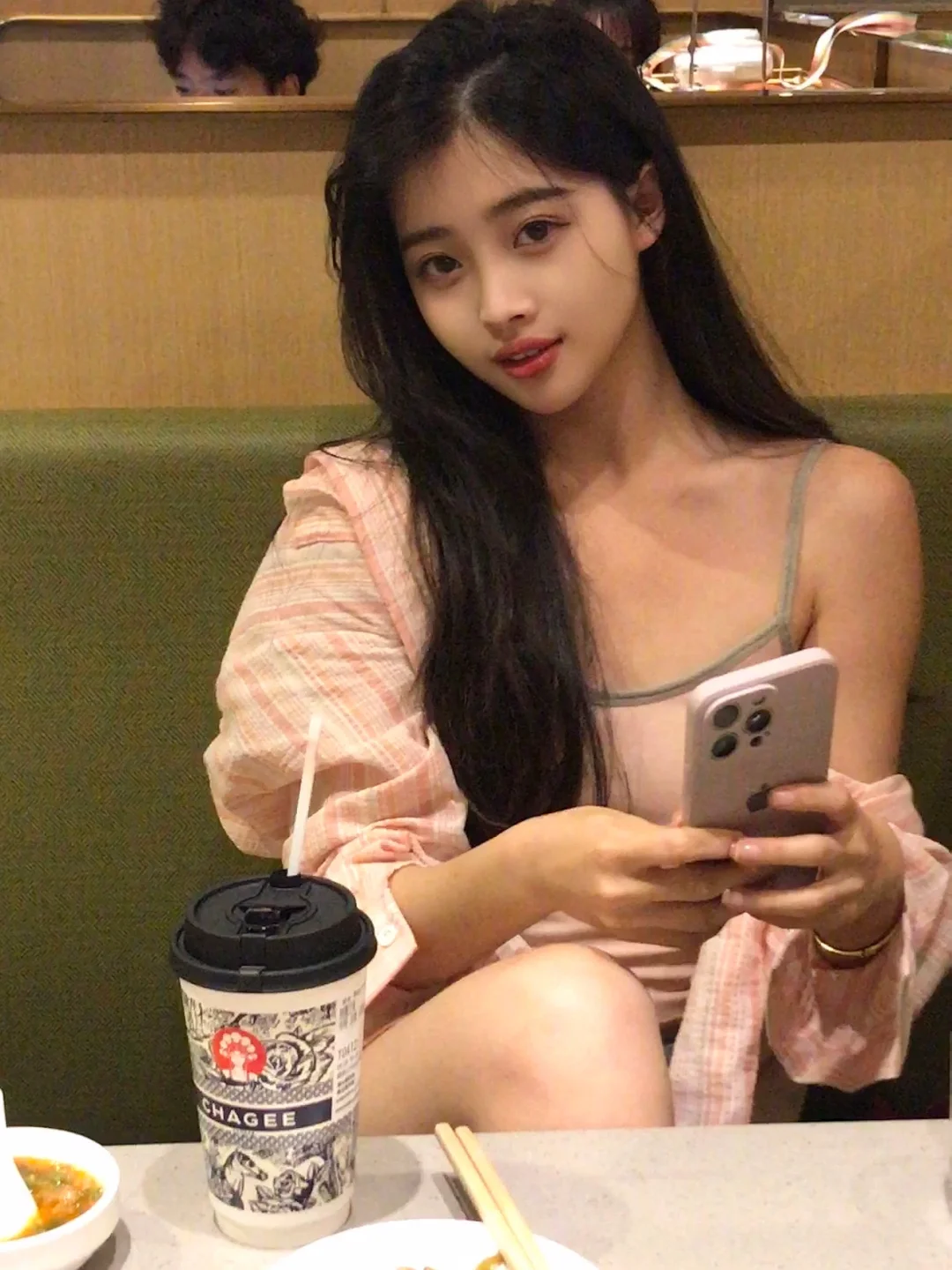 经常请吃饭的漂亮姐姐