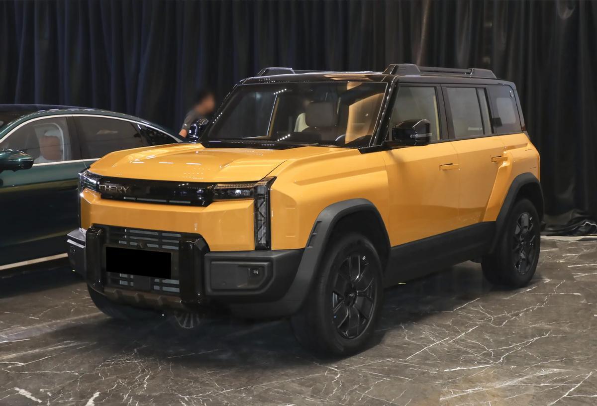 奇瑞推出全新“方盒子”SUV——风云X3L。该车型的造型设计与奇瑞iCAR 03
