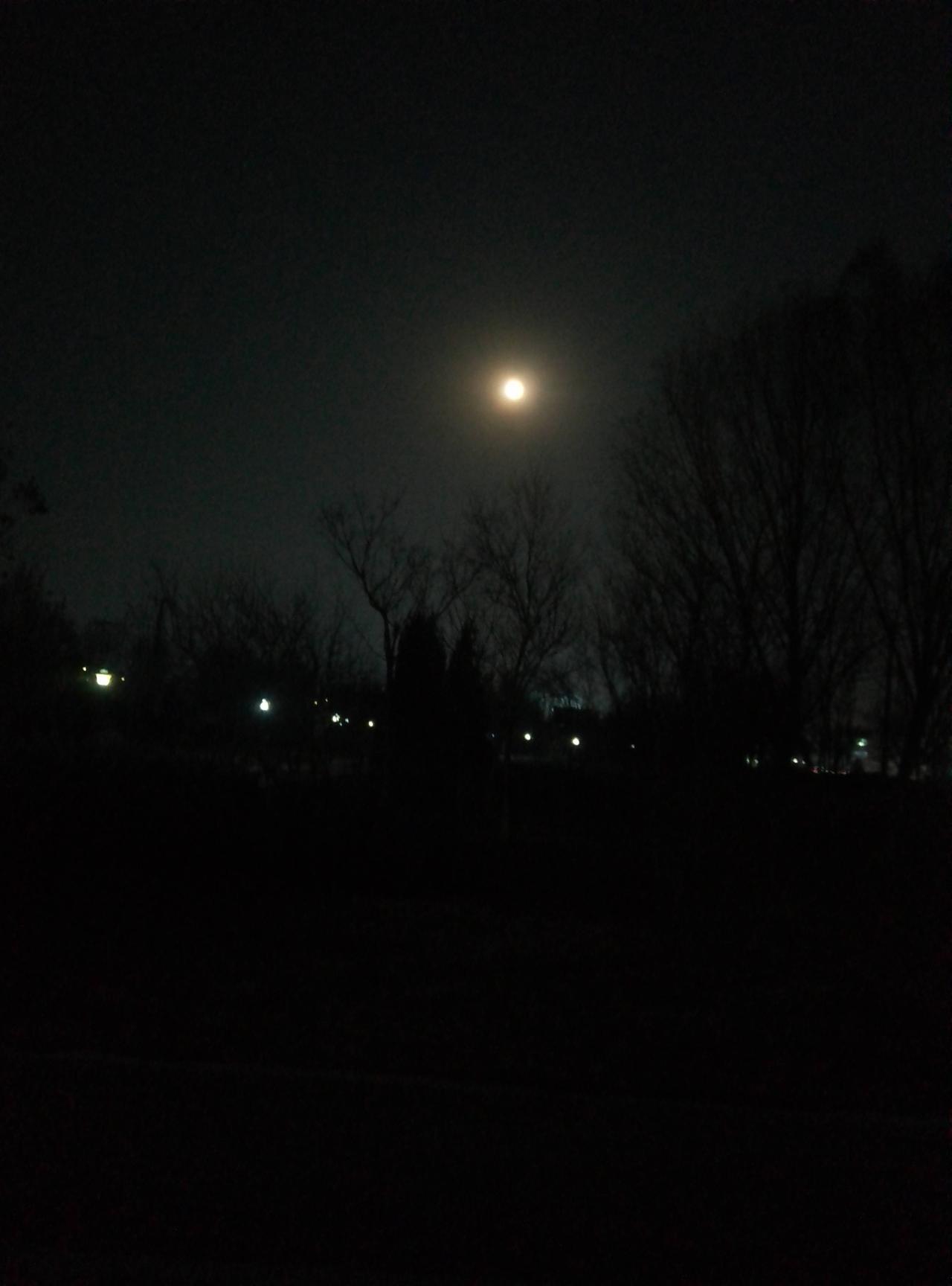 物价可能上涨，节省饮食费用可应对未来物价波动的风险。