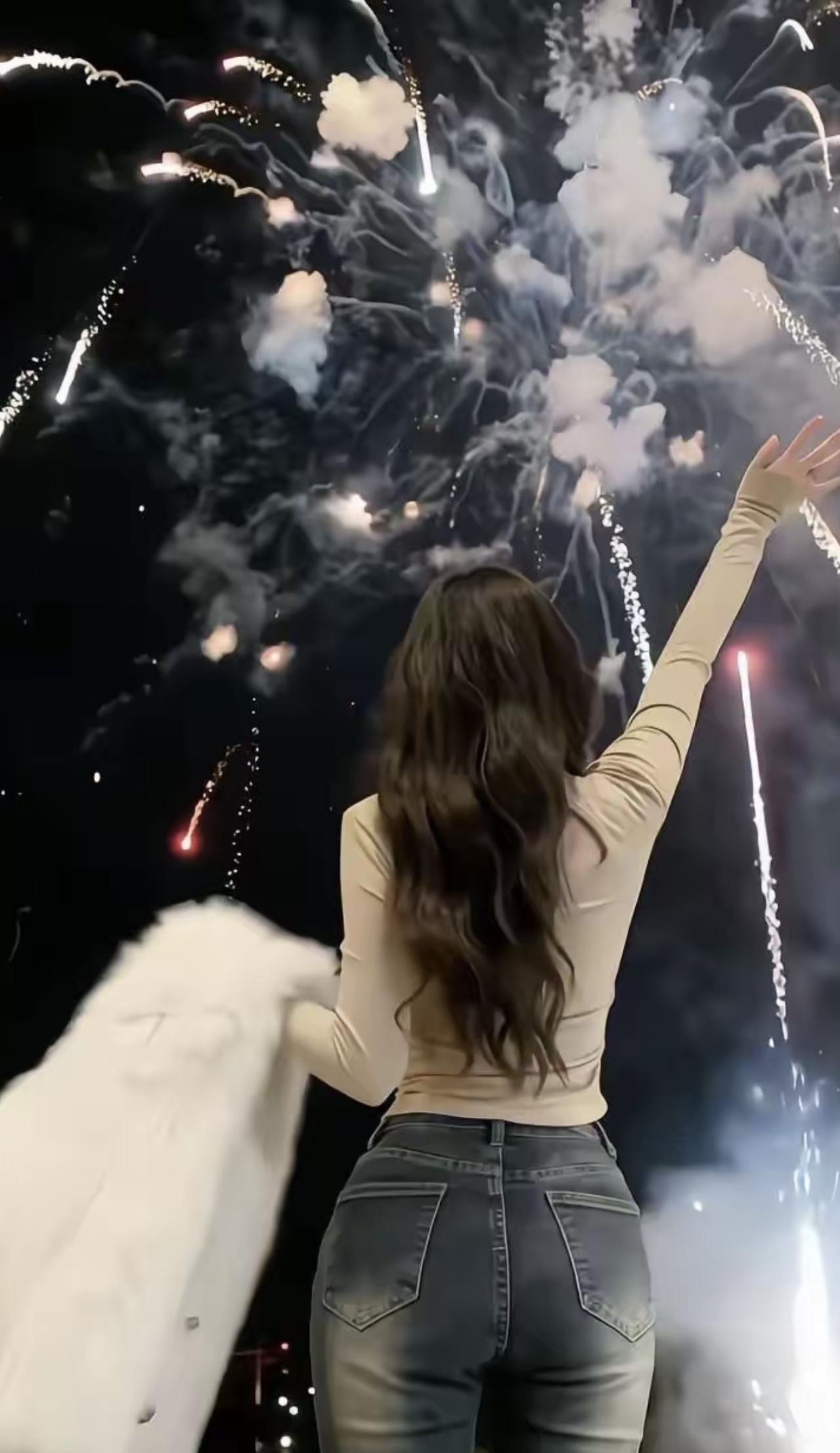 夜空烟火，浪漫时刻，许愿的瞬间