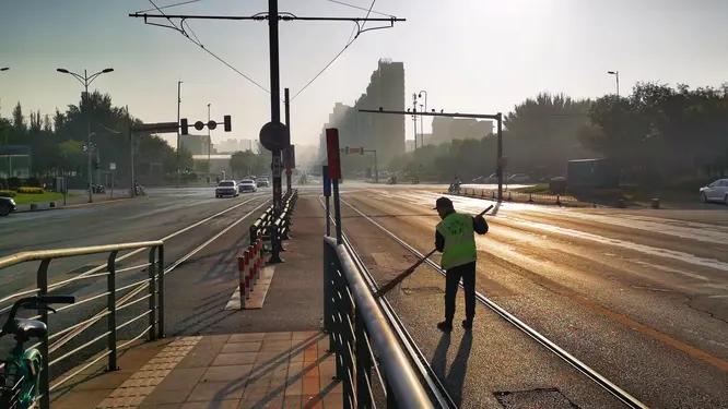 🔥今晚刷屏！昆明这场晚会，把C位留给基层奋斗者。昆明“我就是滇风”盛典晚会暖心