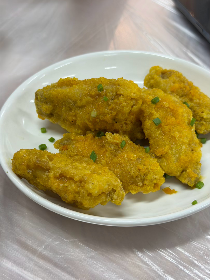 爱吃饭的人日子不会过的太差炒饭是MVP咸蛋黄鸡翅也不错 
