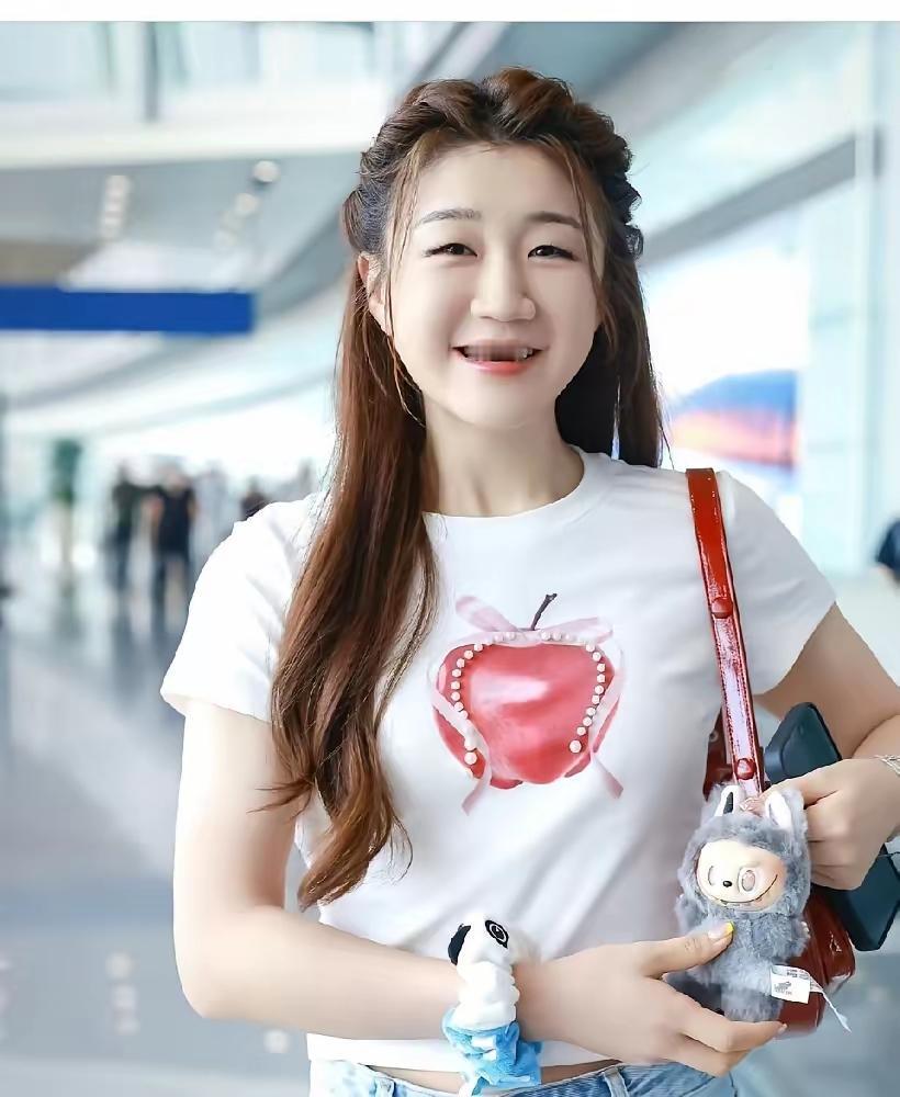 终于明白31岁的陈梦为什么迟迟没有结婚，原来是因为这个，按理说这个岁数在我们村孩