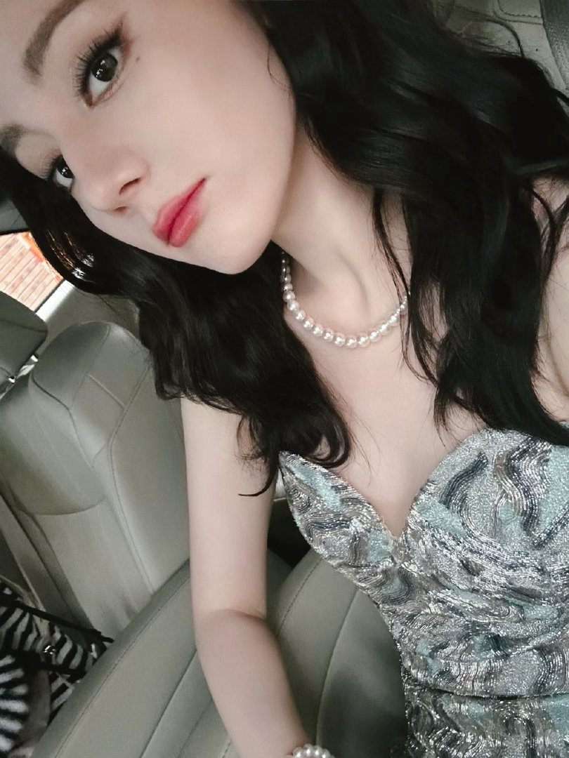 迪丽热巴今日自拍营业好美啊啊啊啊啊啊啊 