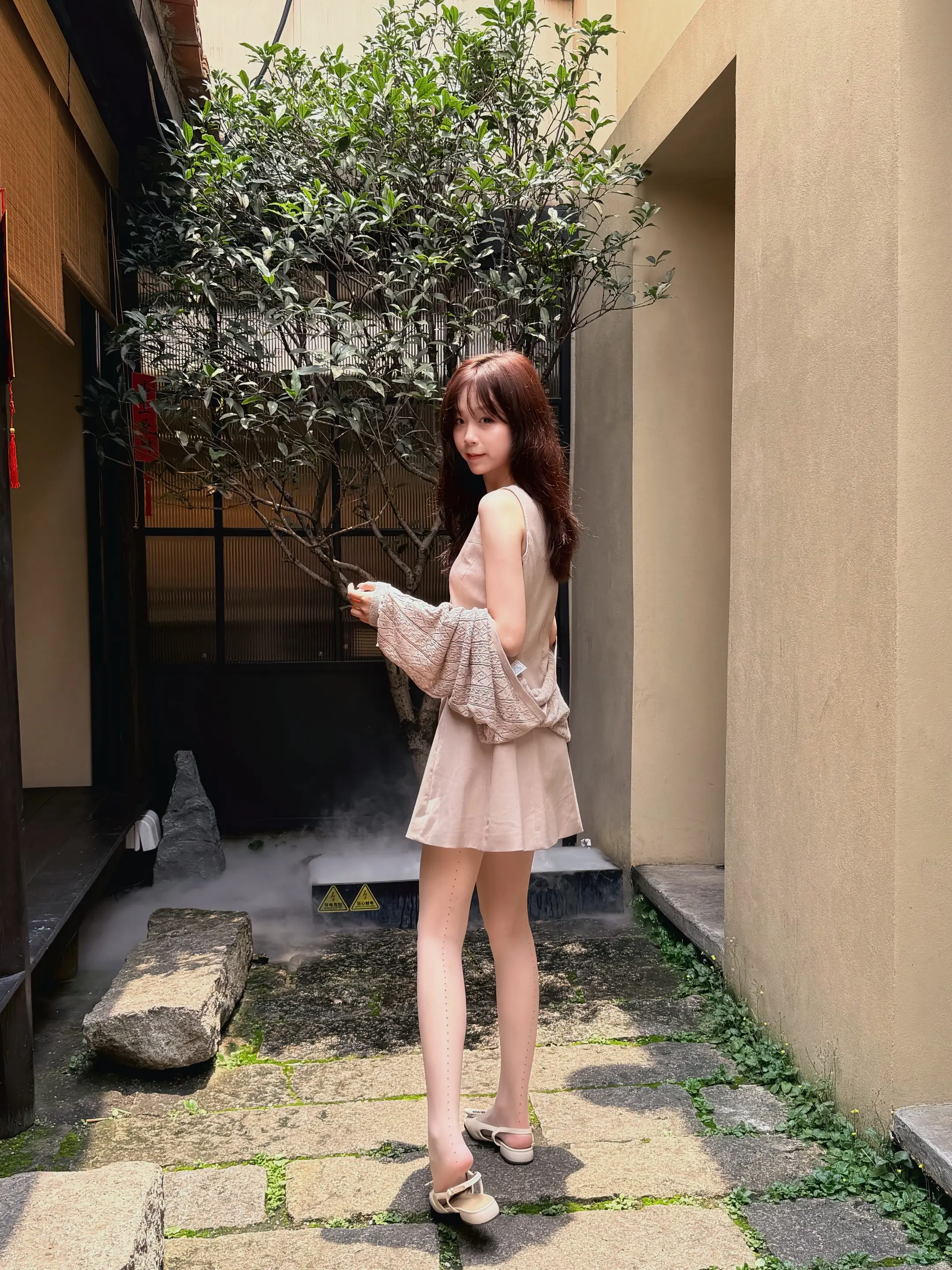 普通人想更上一层楼就多按一层电梯