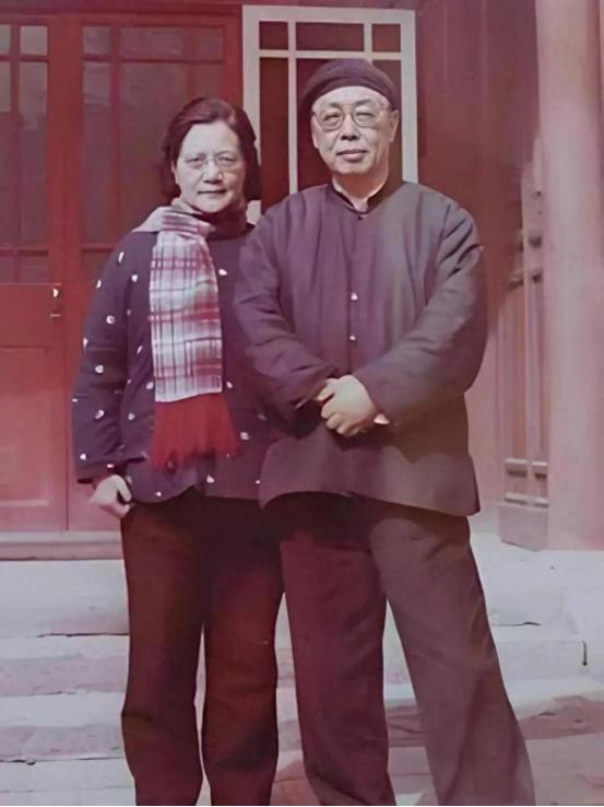 1968年，被永久开除党籍的国歌词作者田汉，在狱中结束了70载的生命，过了7年，