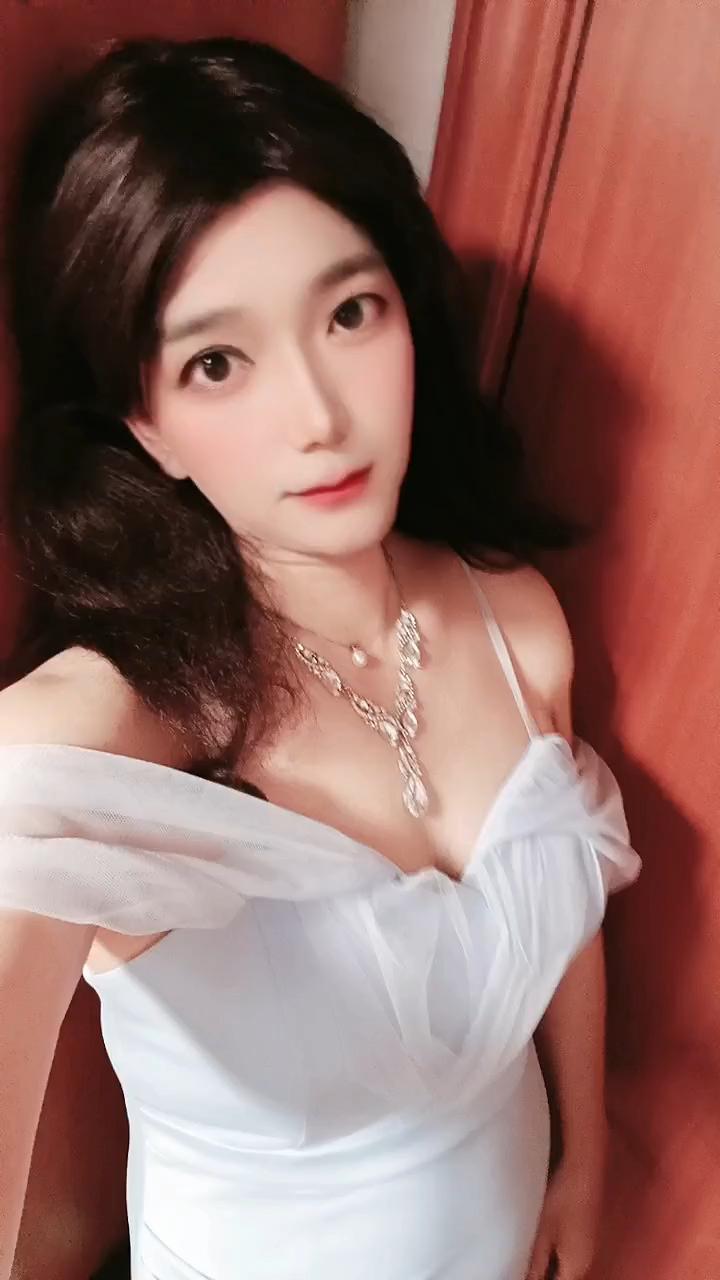 我决定修道了，往后余生，修道就是我的主业了！

男扮女装的博主，为啥想要修道呢？