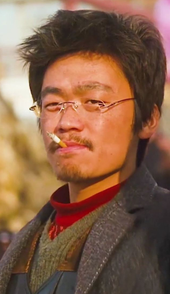 王宝强 Hello树先生 王宝强其实是一个起点非常高的演员从武行转型演员出道作《