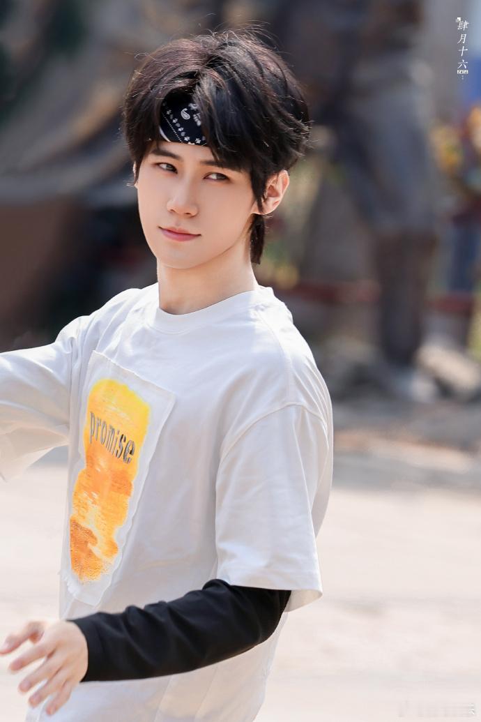 张真源将缺席跑男第二轮录制张真源将缺席跑男发布会 又是因为集训缺席跑男，张真源好