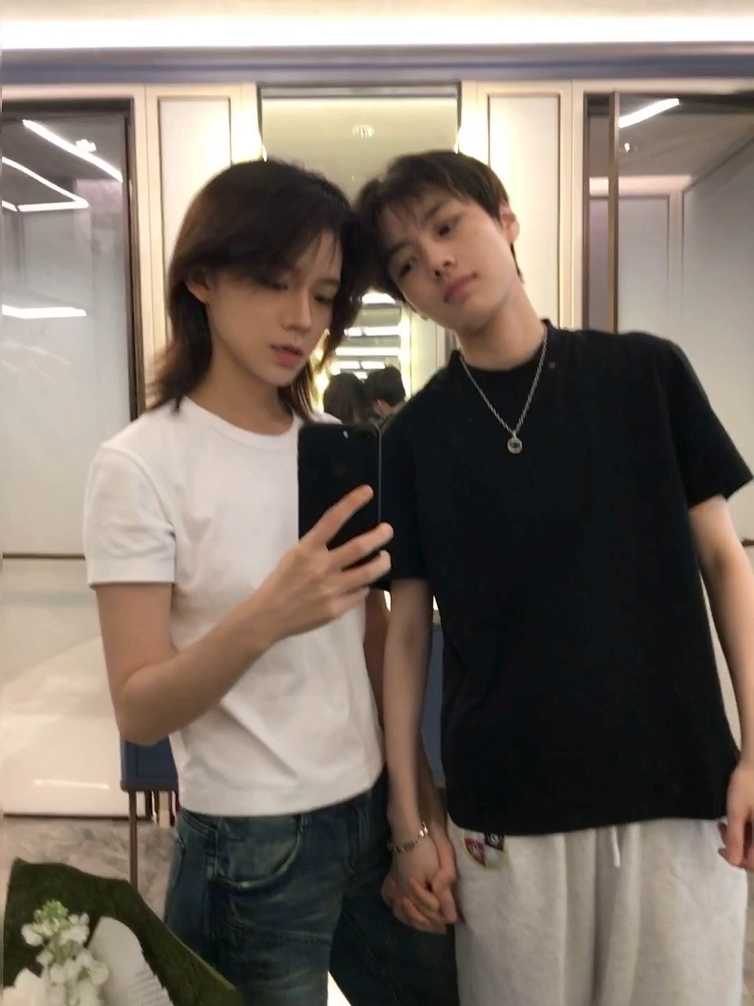 忘了是怎么开始 也许就是对你 有一种感觉 ​​​