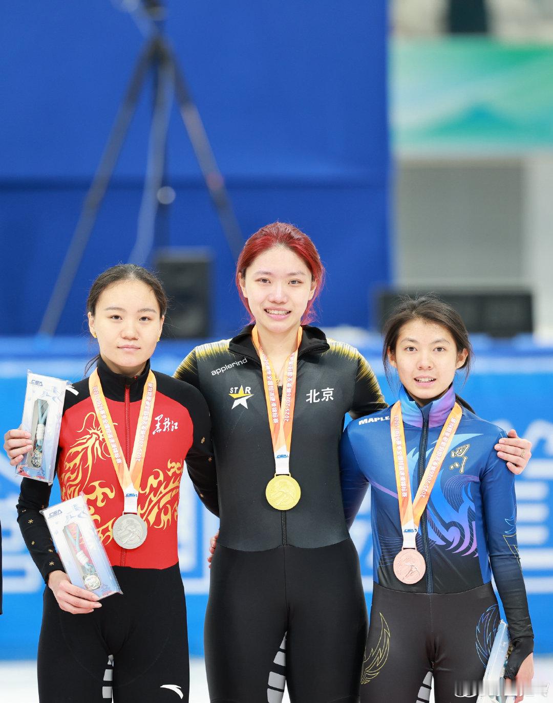 王晔伤愈复出夺冠 25-26赛季全国短道速滑锦标赛女子500米A组决赛，伤愈复出