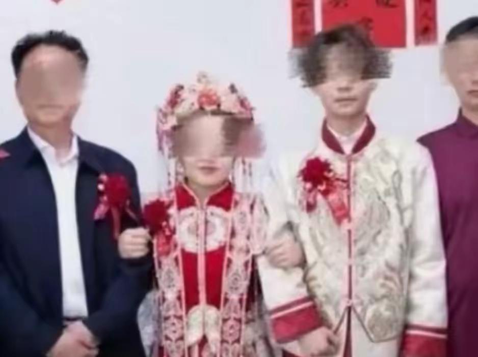 36岁上海心机女吃绝户？闪婚23岁小伙后闪离！抢走对方千万老宅。

上海这场轰动