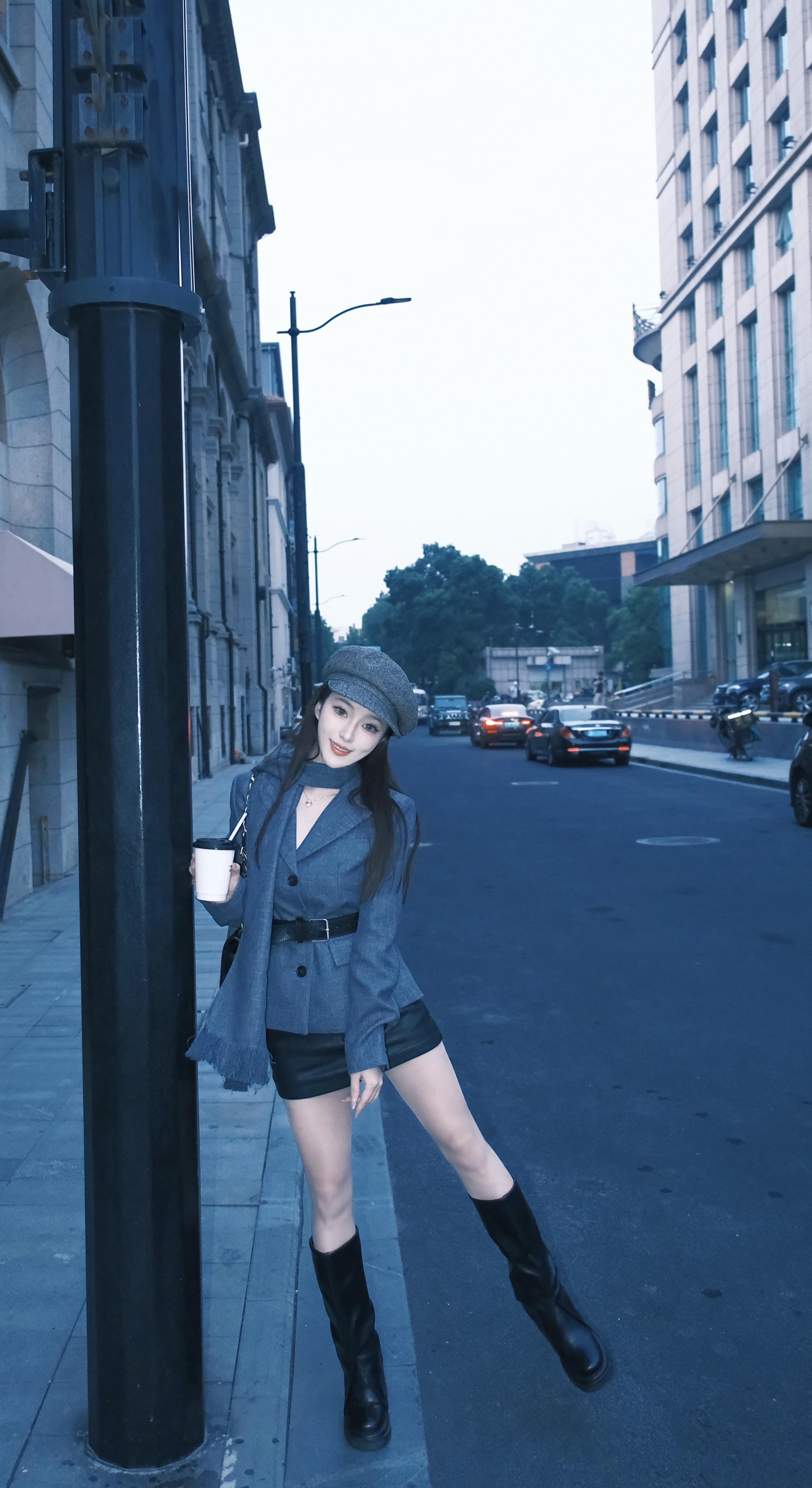 我想告诉你，因为你善良、勇敢、正直，神很爱你。所以给你漂亮的世界，也给...