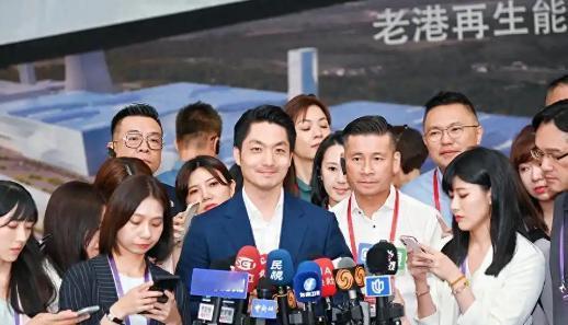 蒋万安再次表明立场，针对两岸统一的话题上，蒋万安曾在接受采访的时候，公然做出了“