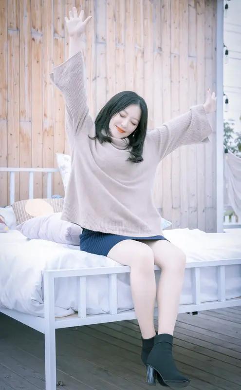 女人最大的幸福，是不被短暂的美丽冲昏头脑，而是好好爱自己。

每个女人一生当中，