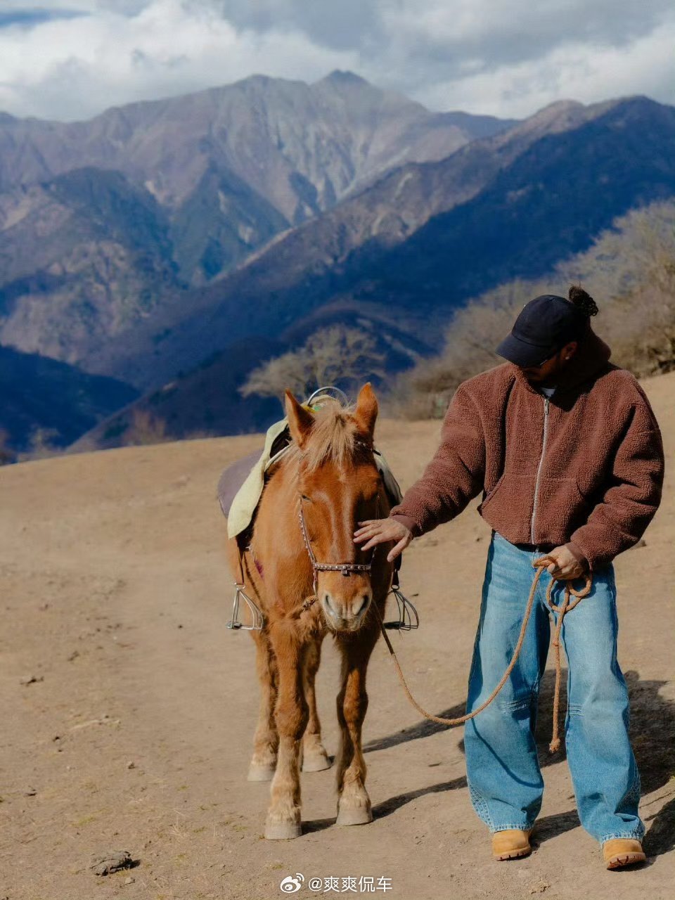 汉密尔顿离开中国的戒断反应老汉还是帅的，眼看就是玩儿嗨了