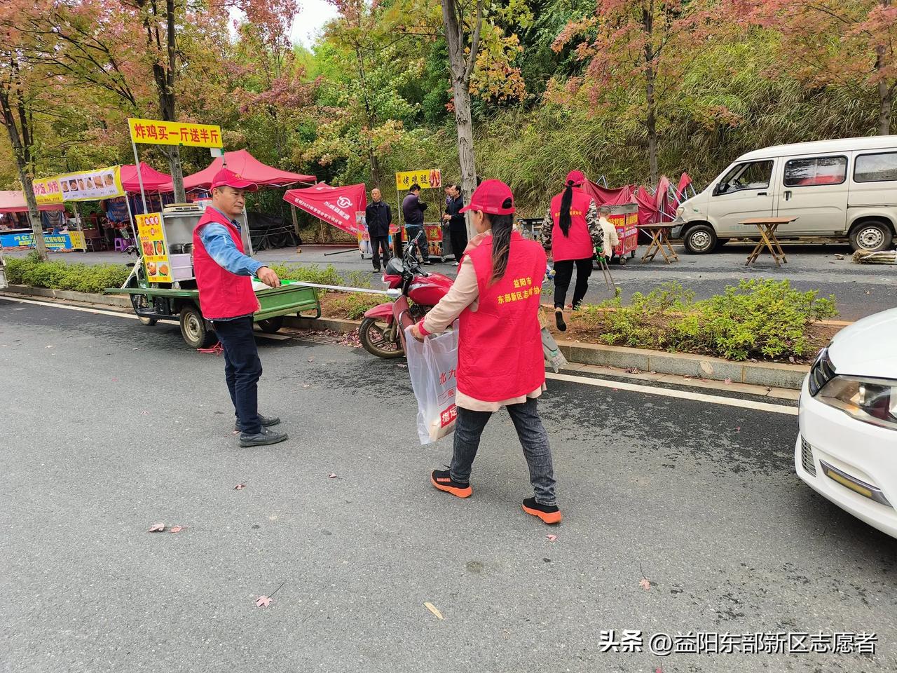 志愿者巡库净滩  守护绿水青山
     

        10月19日，益阳
