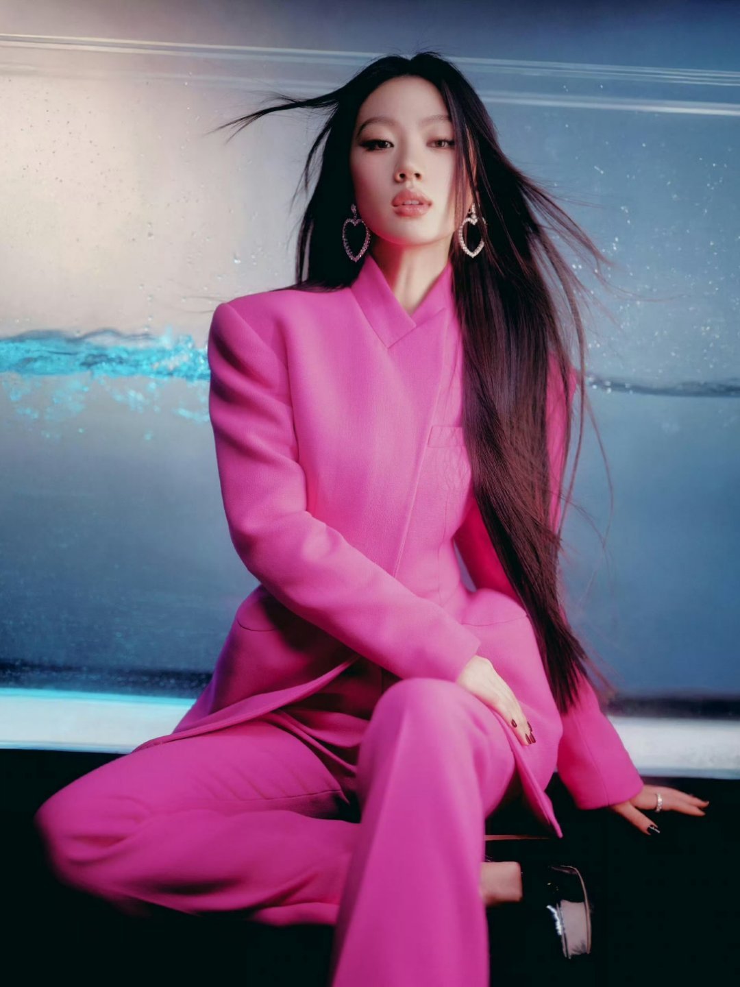 单依纯发长文回应单依纯演唱会发言 单依纯演唱会上未经授权演唱李荣浩歌曲《李白》。