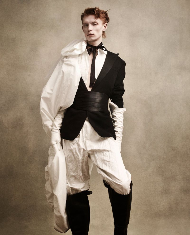 模特Owen Ruppersburg出镜美版《ICON》2026年4月刊，演绎各