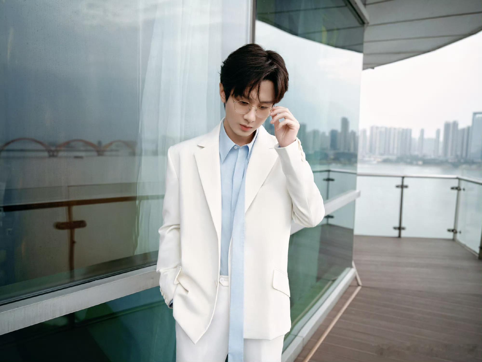 成毅两京十五日cy成毅朱瞻基侠之大者，为国为民，侠之小者，为友为邻。| 长安二十