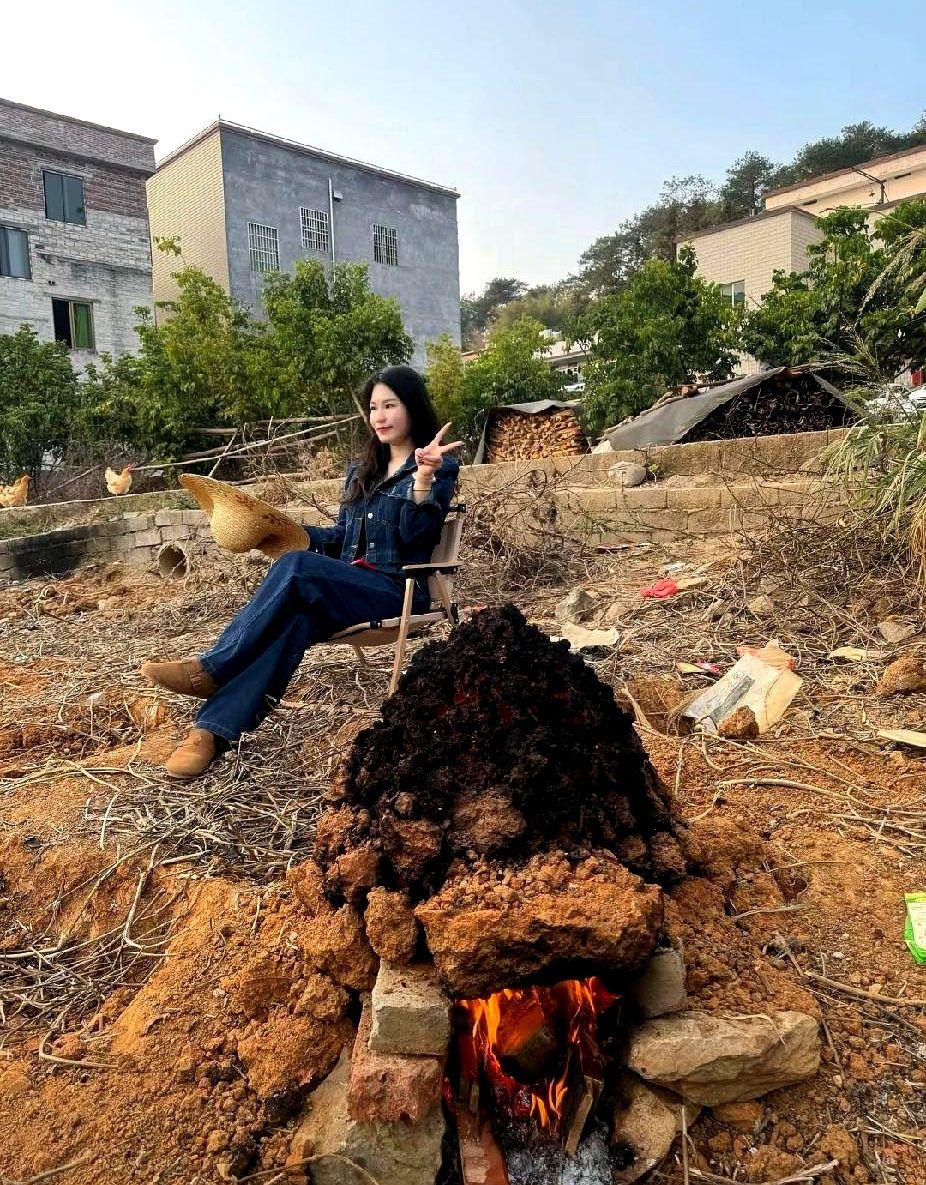 昨晚朋友圈被一篇《如何让一个男人爱你入骨》的长图刷屏,作者先给男人划了三条七寸—