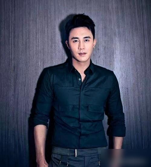 别再吹《逐玉》了，2.6亿砸出的“S+”大剧，我开2.5倍速都差点看睡着。
 