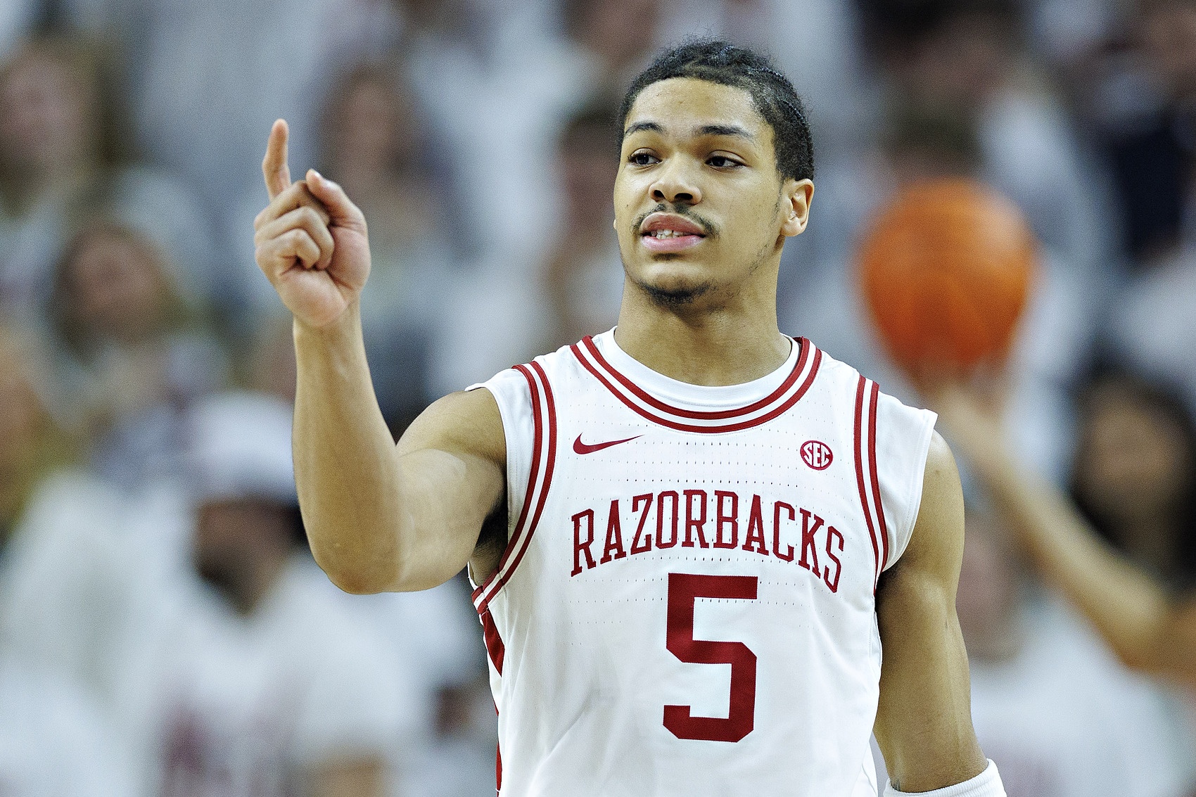 热门秀！阿肯色大一球员阿卡夫将拥有锐步签名鞋 创NCAA历史纪录