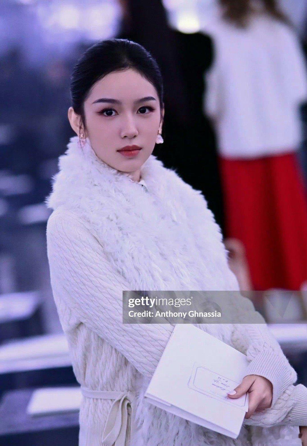 周迅，魏大勋，周也时装周g社生图，谁赢了 