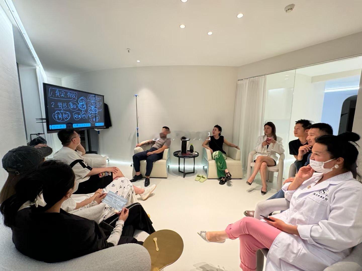 历经数月我们的小分队再次成立啦泰国 好莱坞🔥的k老k衰 NAD+ 被我们带回太