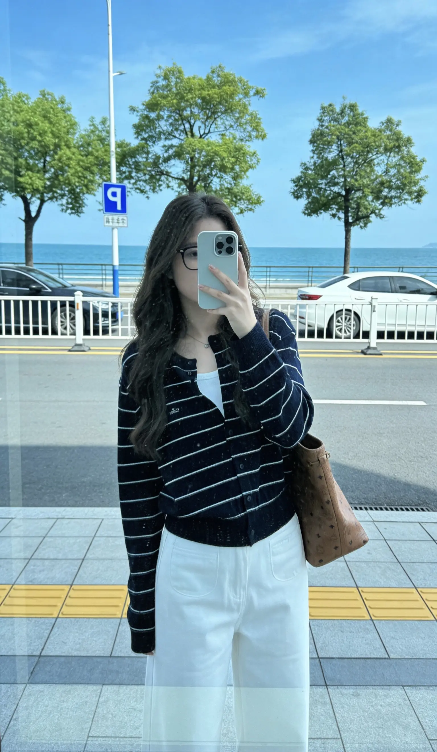 “只要经济上，精神上，不依赖任何人         就没有人，可以随便拿捏你…”