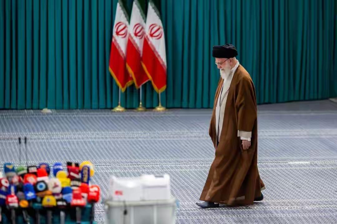 美以空袭伊朗陷多重困局：弹药告急、民意分裂，西方阵营裂痕藏不住

最近中东的 “