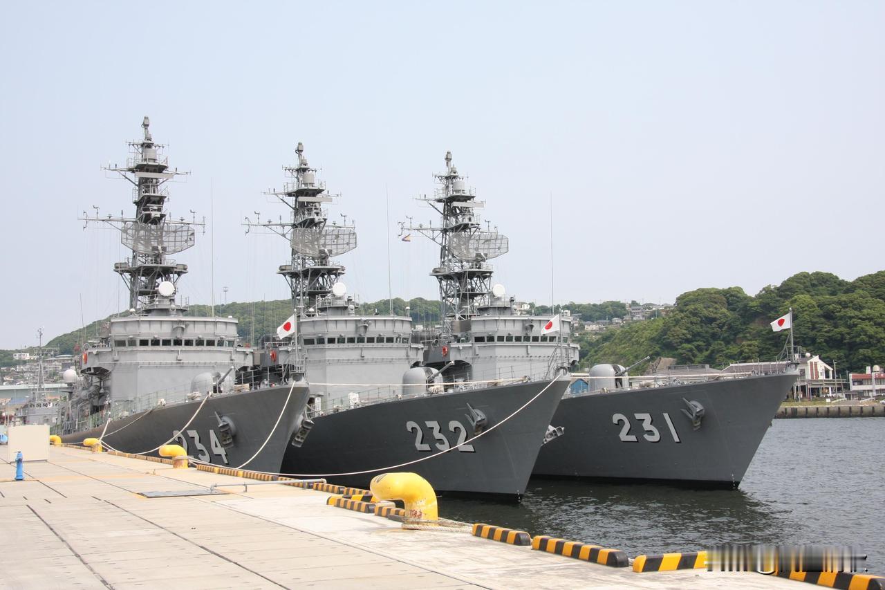 日本又耍小心思！低价甩卖旧武器给菲律宾，到底想干啥？
 
最近日本又在亚太搞小动