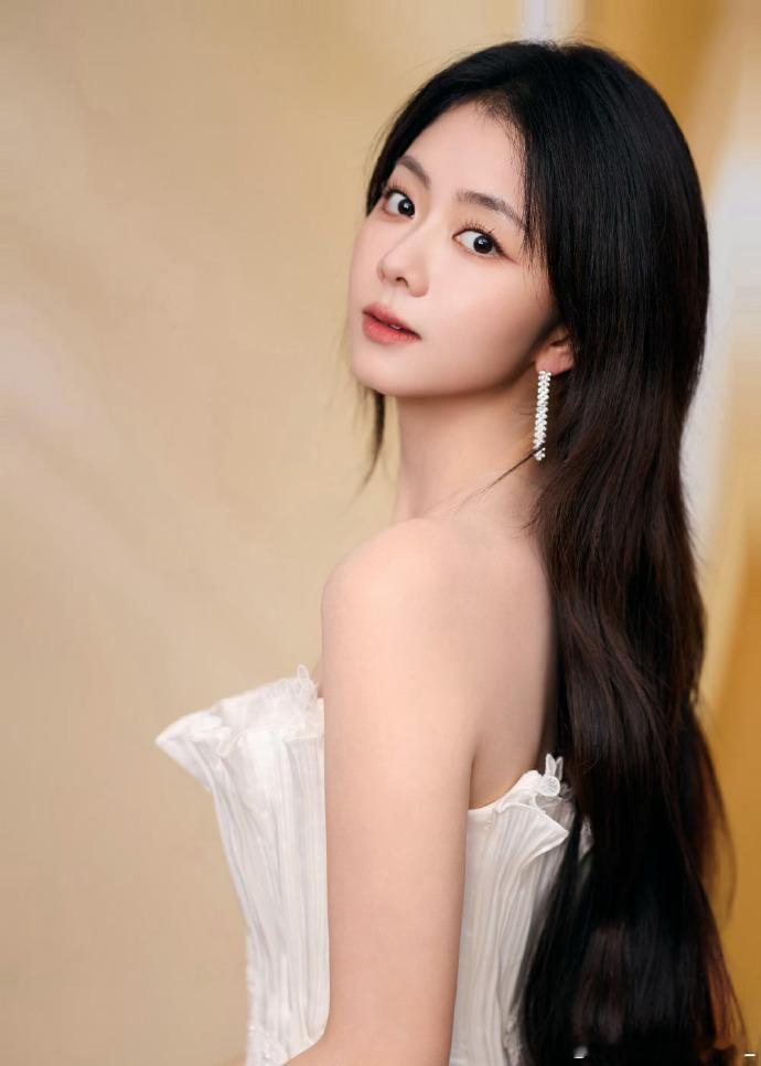 谭松韵下个组可以提上议程了 谭松韵待播剧还有一部《青禾之上》~期待新角色，期待谭