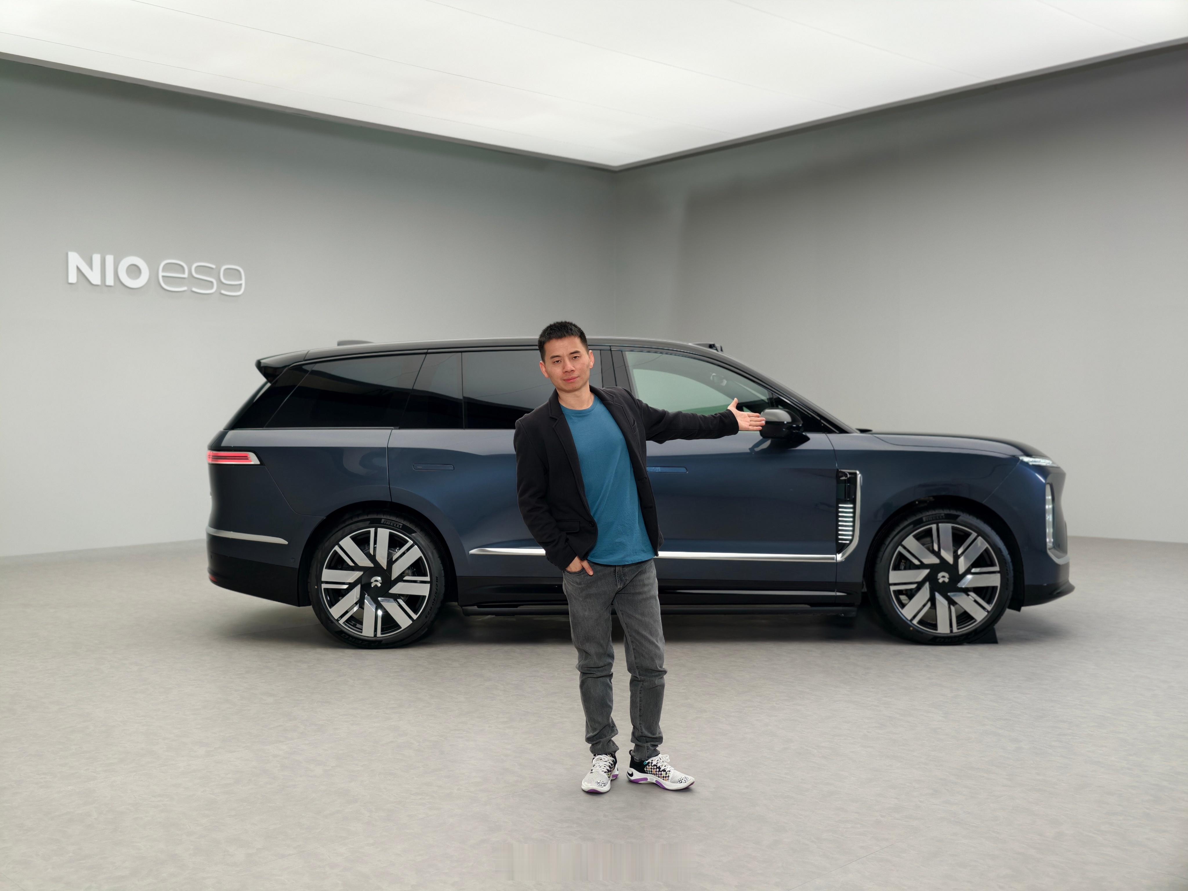 30万以上纯电是地狱赛道，强如Tesla也卖不动。40万以上纯电是孤独星球，全世