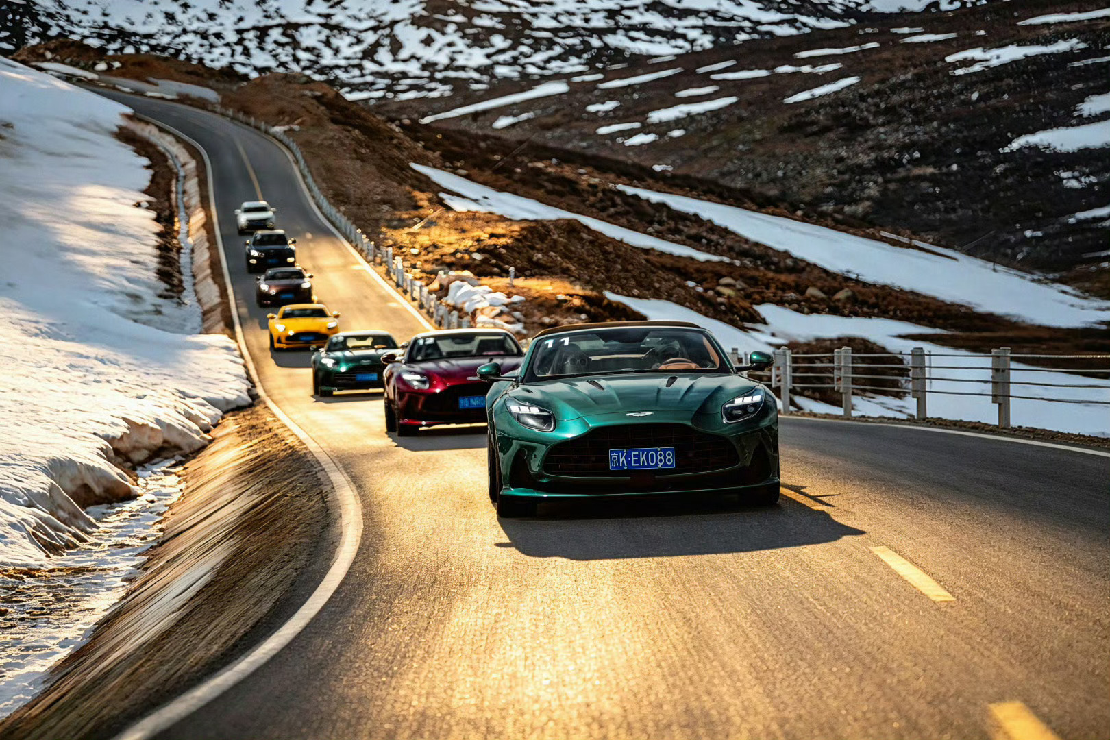 阿斯顿·马丁 DB12、DB12 Volante、DBX707超豪华传奇车队阵容