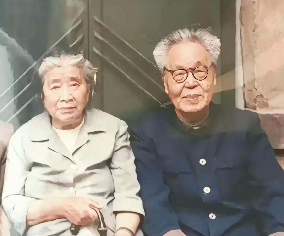 抗战时期陈户战斗，遭到五千日伪军铁壁合围，部队伤亡惨重，他拼死冲杀，最终只带着3