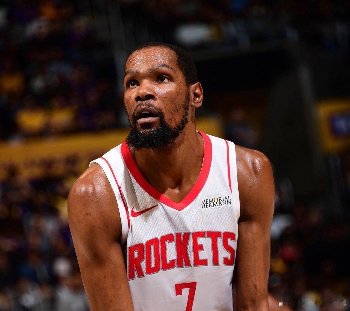 凯文杜兰特半场数据🔥🔥20 分 | 7 投 6 中 | 真实命中率99.2%