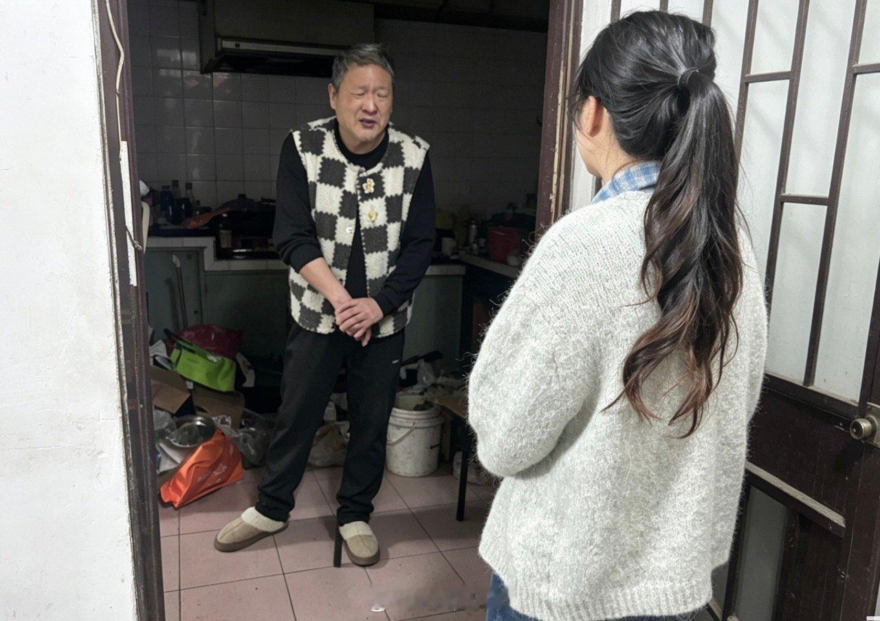 宁波海曙贴心帮扶独居老人温暖人心 近日，宁波海曙为独居老人顾师傅提供暖心帮扶，获