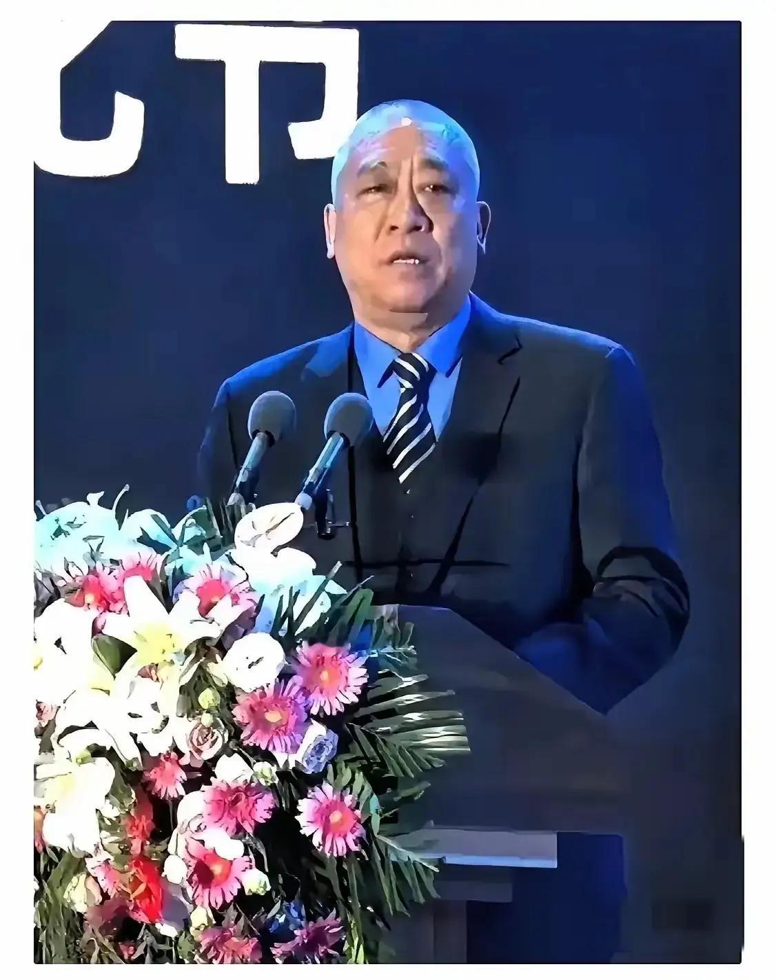 “年终奖1.8亿，他到底凭什么？从借35块钱到掌控五千人，这个矿老板的秘密震撼所