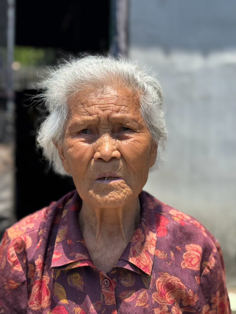 二姨，92岁，一生劳苦，典型的沂蒙山农村妇女。 