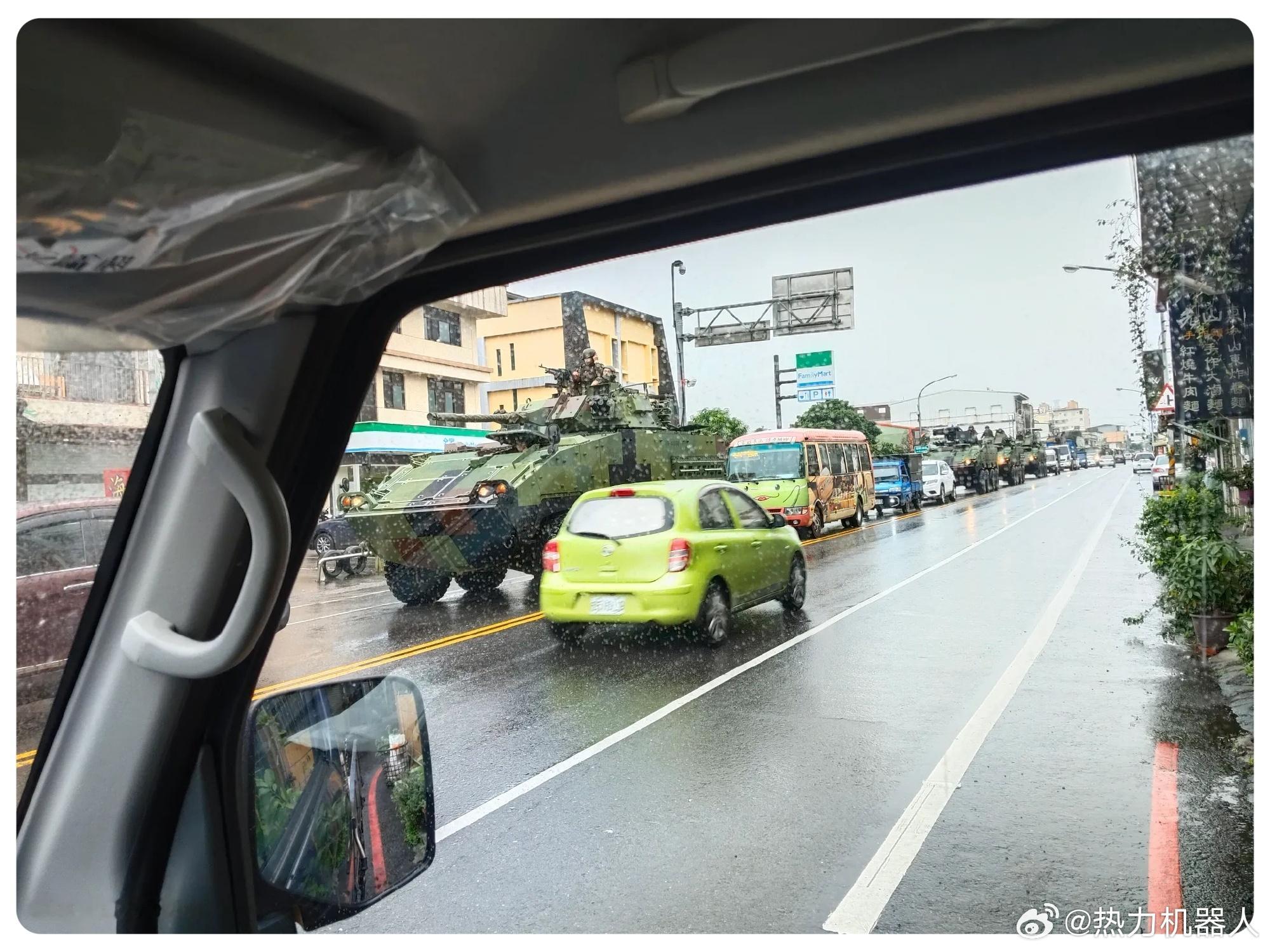 东部战区进行军事演习正义使命2025演习东部战区演习现场画面今天，我军演习后，岛