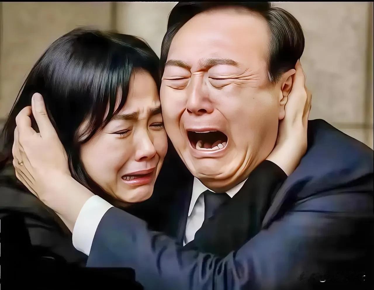 就在刚刚
韩国传来最新消息
7月31日消息，韩国法院的一纸拘捕令，把尹锡悦推到了
