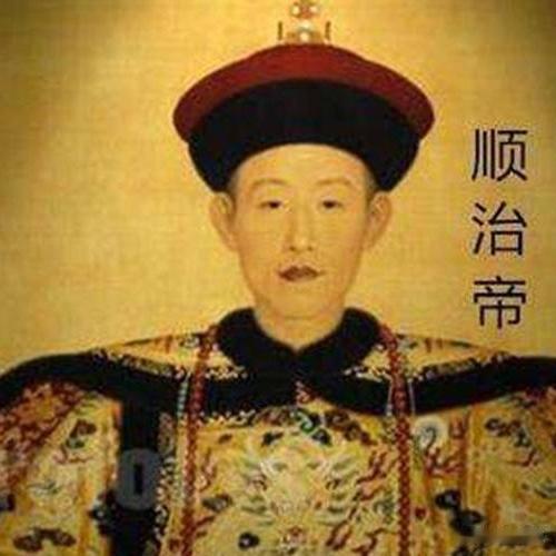 顺治因董鄂妃病逝万念俱灰，确实有过剃度出家的举动，但在孝庄太后的强力阻拦下，最终