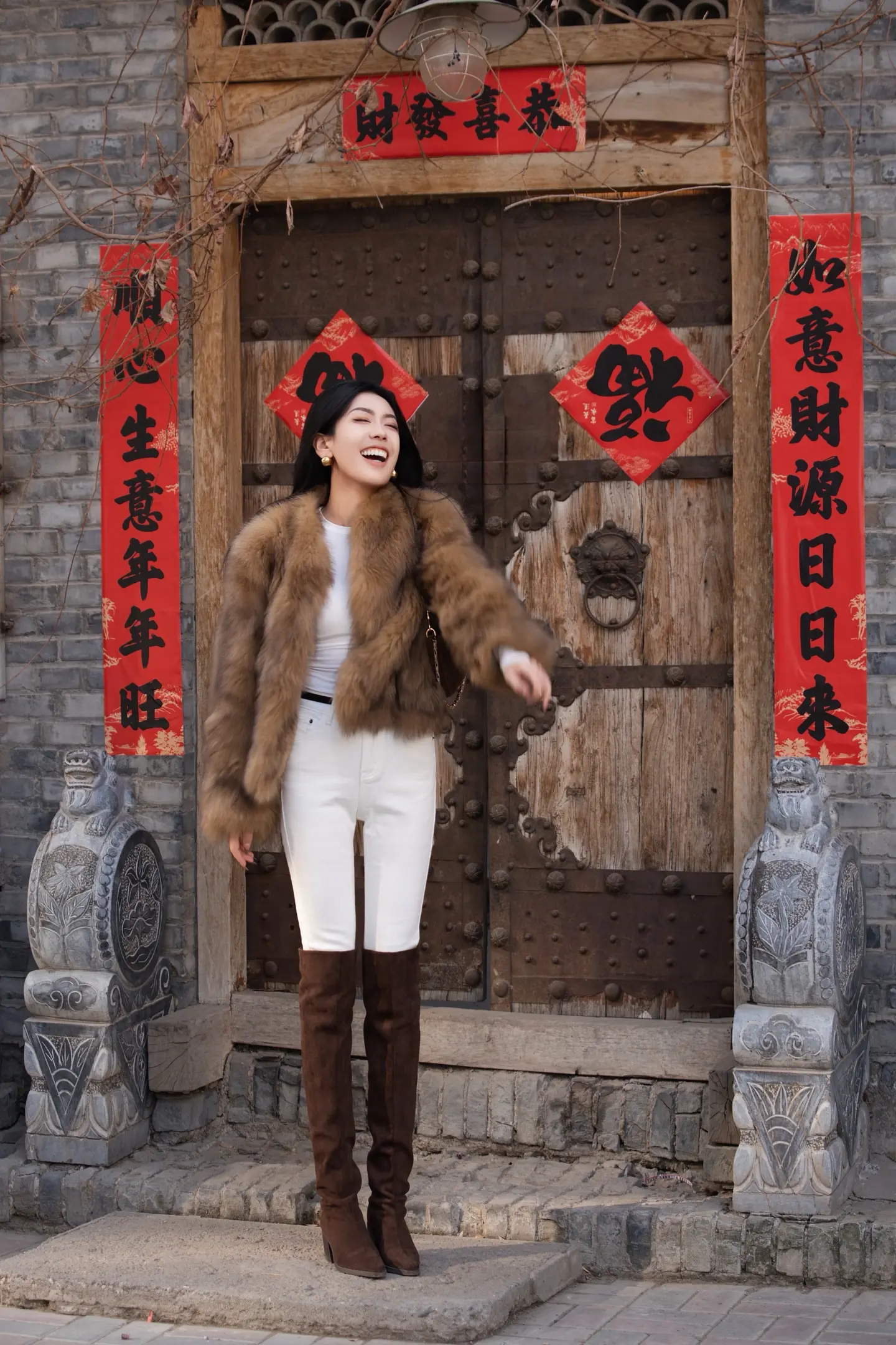 愿汤圆的甜，治愈所有的苦。愿灯火的暖，照亮你前行的路。元宵节，我在等月...