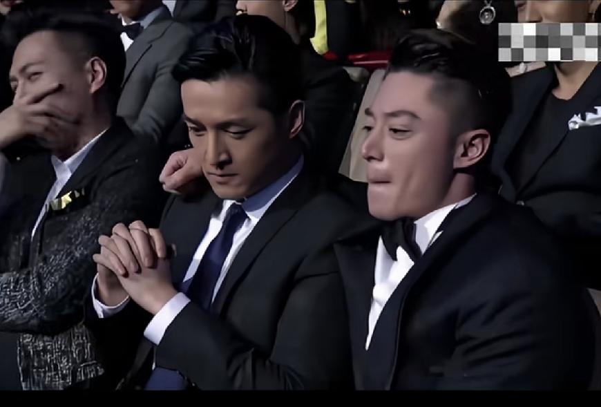 是胡不是霍，是霍躲不过，你知道娱乐圈这句话这样说是描写谁和谁的吗？对的，说的就是